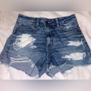 american eagle shorts!